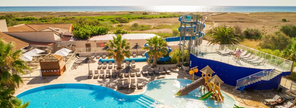 Marisol camping pool sea view